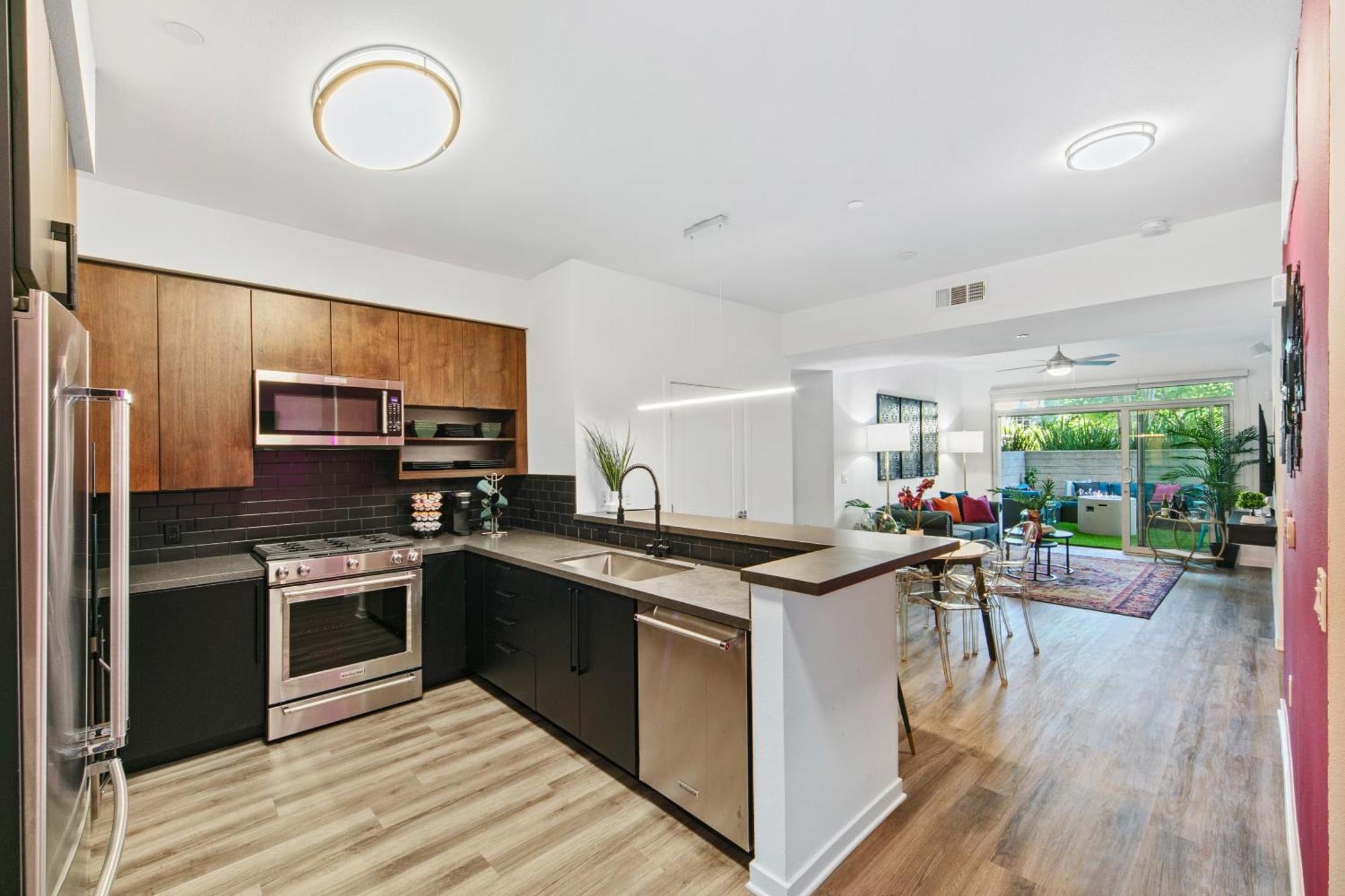 Fairfax District Chic City Oasis 2 Bedroom Apt With Den 136 Los Angeles Kültér fotó